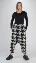 Rundholz AW24 1687607 knitted trousers