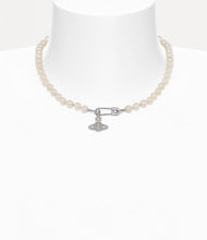 Vivienne Westwood Lucrece Pearl Necklace - Platinum