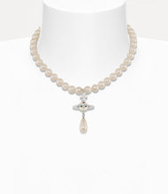 Vivienne Westwood One Row Pearl Drop Choker - Silver Tone/Pearl