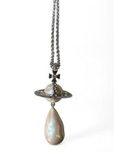 Vivienne Westwood Giant Pearl Drop Necklace - Platinum