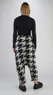 Rundholz AW24 1687607 knitted trousers