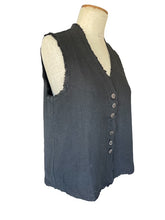 Aequamente SS25 Vest Black