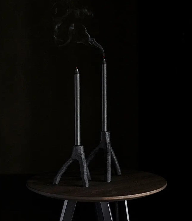 MUUBS Candle holder Aion L - Black Casted Iron - W14,7xL16,4xH17 cm