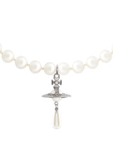 Vivienne Westwood One Row Pearl Drop Choker - Silver Tone/Pearl