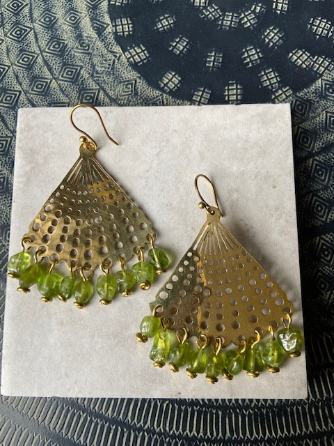 Soul Design Shell Earrings - Bottle Green